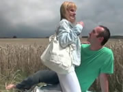 Matka I Syn Pieprzą Się Na Zewnątrz